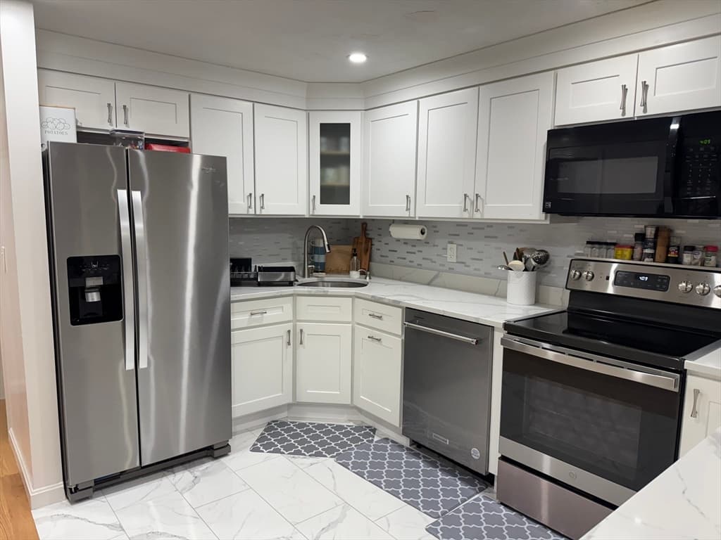 Condominium at 75 Huntoon Memorial Hwy # 3, Leicester MA 01524, Leicester, photo 2 of 20