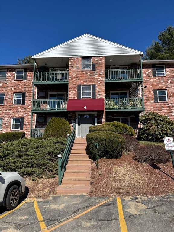 Condominium at 75 Huntoon Memorial Hwy # 3, Leicester MA 01524, Leicester, photo 19 of 20