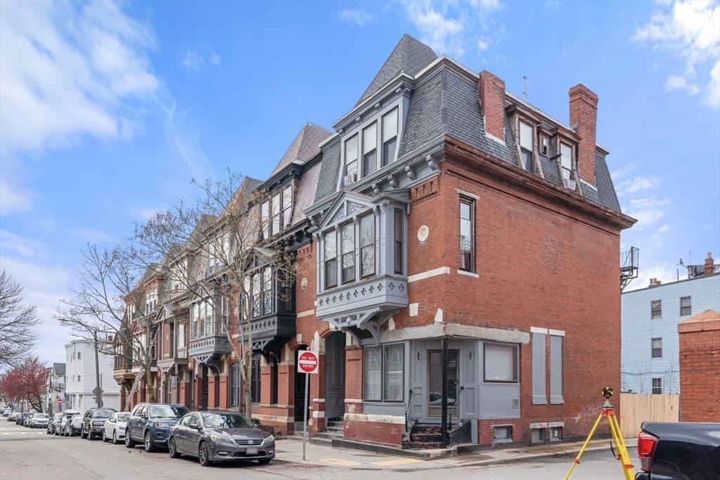 3 Family - 3 Units Up/Down at 124 F St, Boston MA 02127, Boston, photo 3 of 26