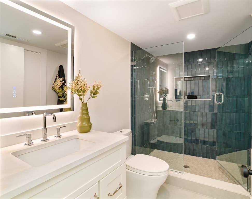 Condominium at 710-712 Watertown Street # 712, Newton MA 02460, Newton, photo 35 of 36