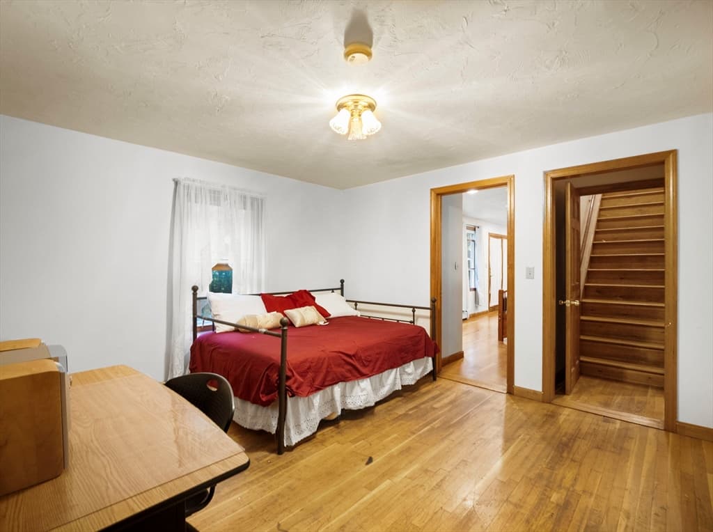 Single Family Residence at 611 Oxford Street South, Auburn MA 01501, Auburn, photo 24 of 42