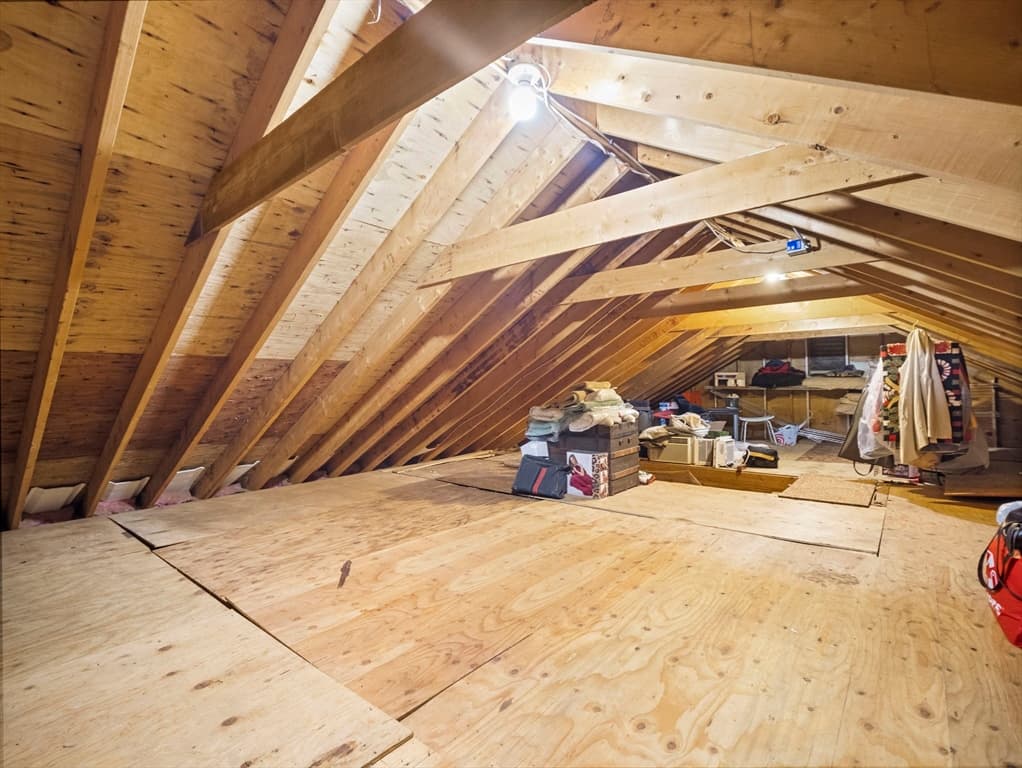Single Family Residence at 611 Oxford Street South, Auburn MA 01501, Auburn, photo 29 of 42