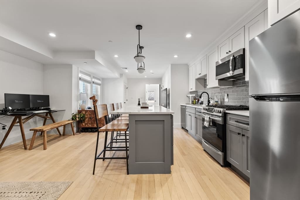 223 Saratoga Street # 202, Boston MA 02128