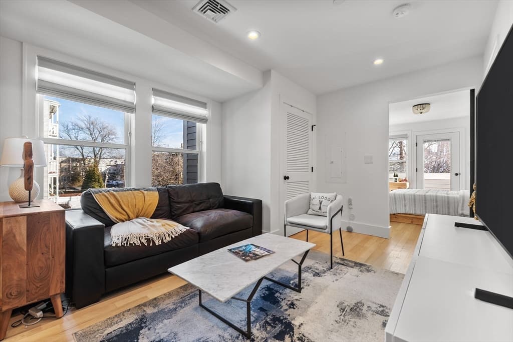 Condominium at 223 Saratoga Street # 202, Boston MA 02128, Boston, photo 4 of 18