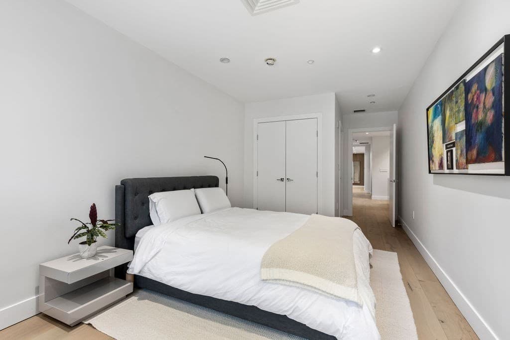 Condominium at 303 Columbus Avenue # 306, Boston MA 02116, photo 11 of 22