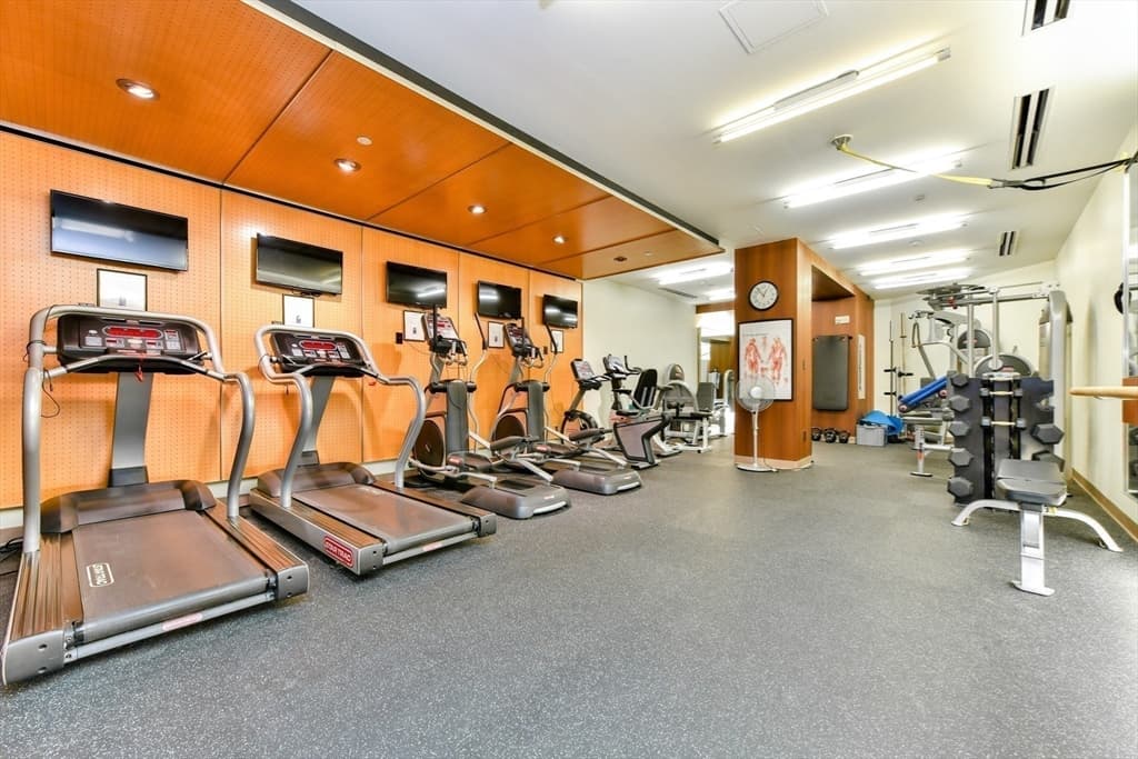 Condominium at 303 Columbus Avenue # 306, Boston MA 02116, photo 21 of 22