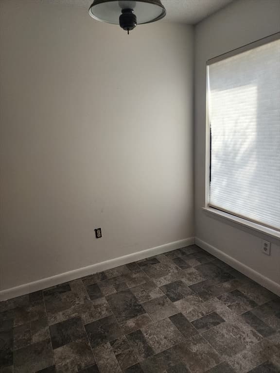 373 Nassau Dr # 373, Springfield MA 01129 photo 9