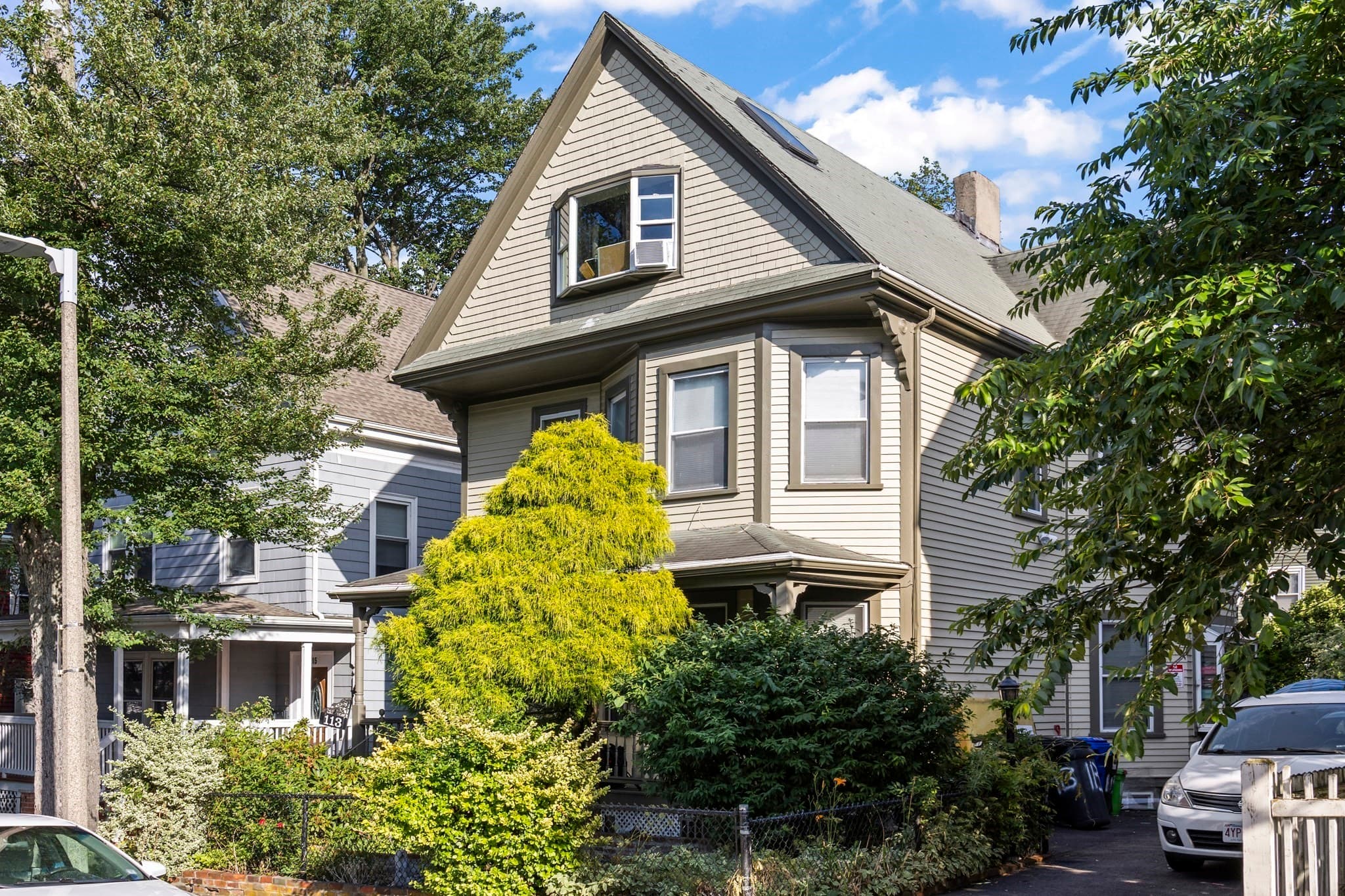 113 Dakota, Boston MA 02124