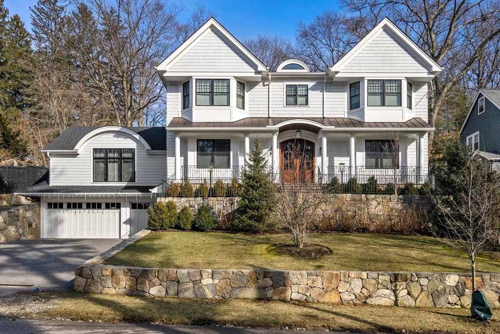 136 Beaumont Ave, Newton MA 02460 photo 2