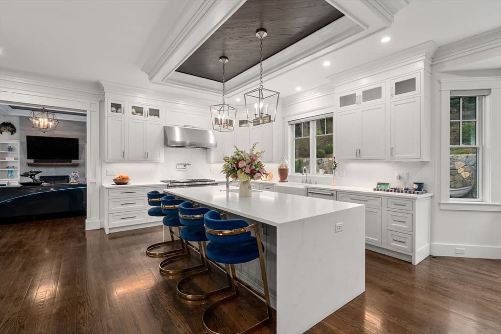 136 Beaumont Ave, Newton MA 02460 photo 10
