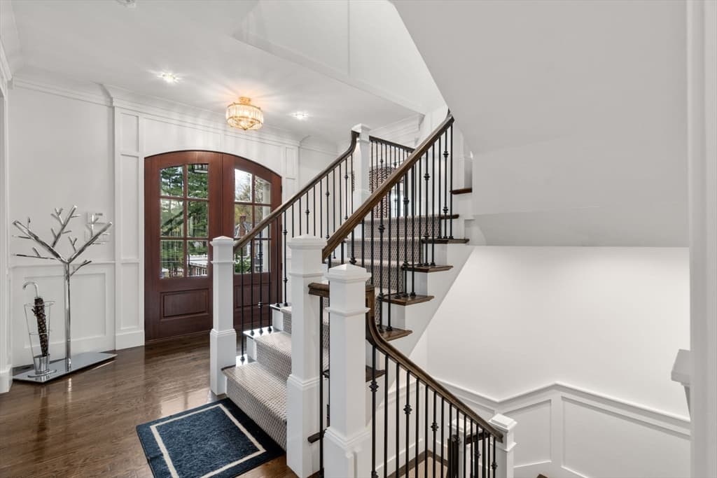 136 Beaumont Ave, Newton MA 02460 photo 25