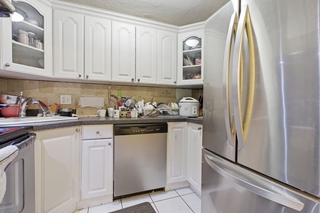164 Galen St # 15, Watertown MA 02472 photo 9