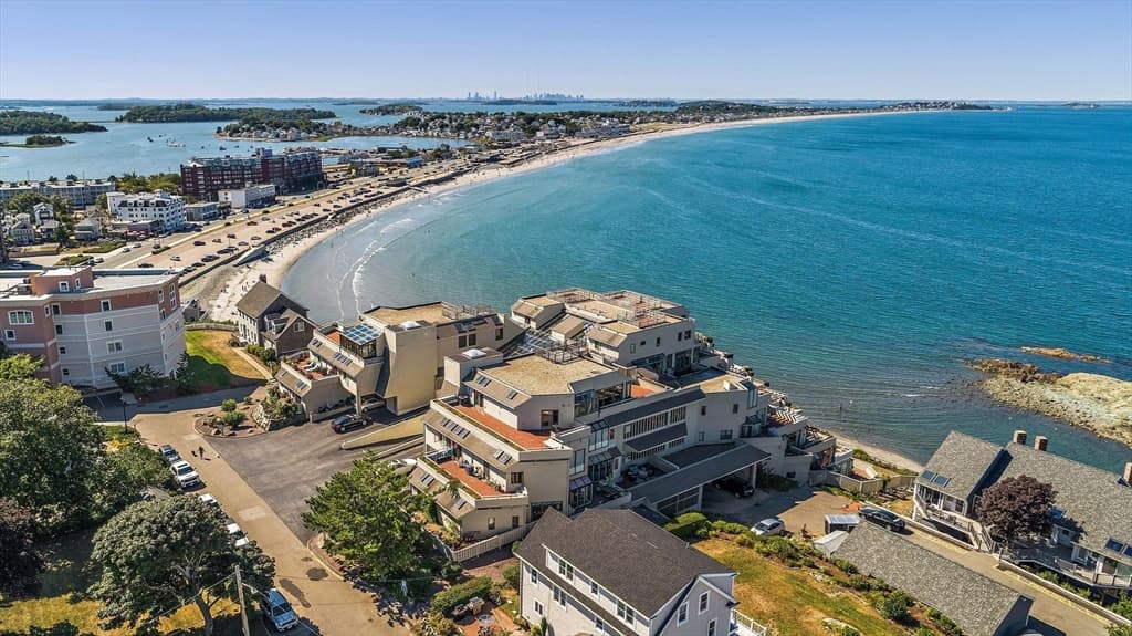 25 Oceanside Drive # 25, Hull MA 02045