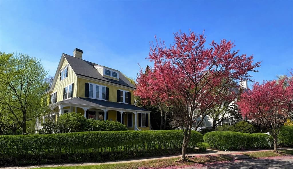 6 Mercer Circle, Cambridge MA 02138