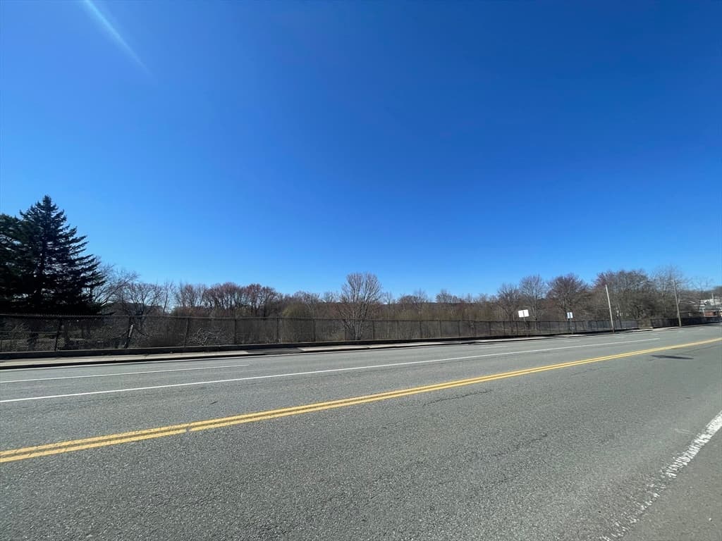360 W. Central Street, Franklin MA 02038 photo 3