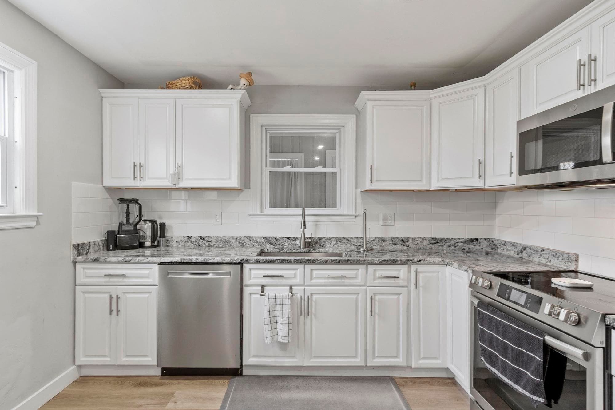 Single Family Residence at 184 Fitchburg Rd, Townsend MA 01469, Townsend, photo 4 of 28