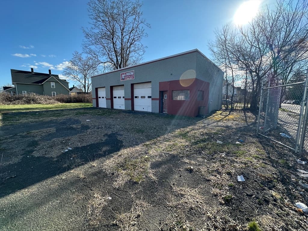 182 Hancock, Springfield MA 01109 photo 2