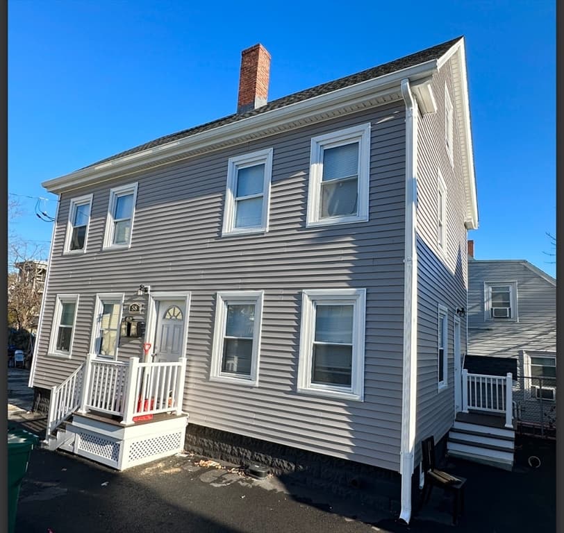 58 Laighton St, Lynn MA 01902