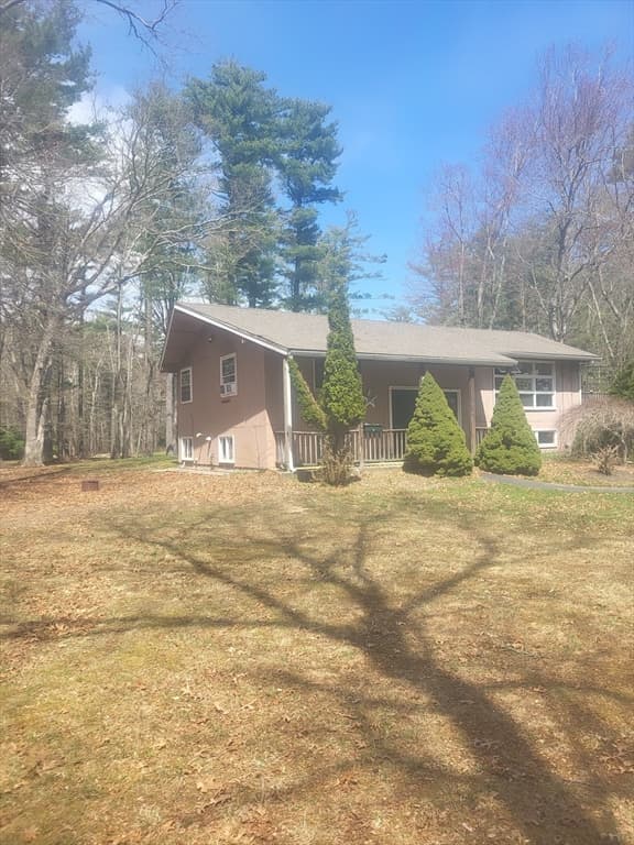 965 Temple St, Duxbury MA 02332