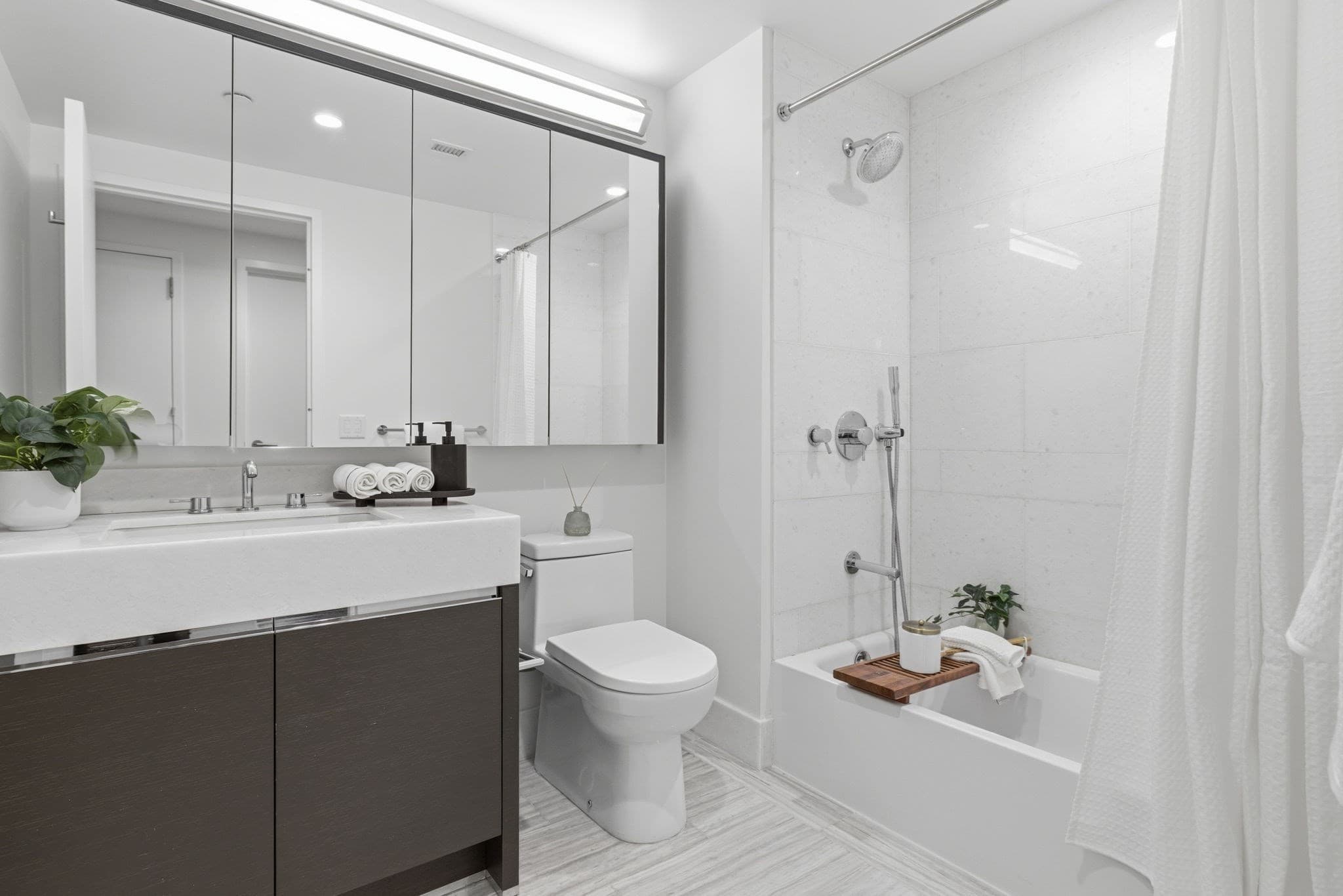 Condominium at 100 Lovejoy Wharf # 7N, Boston MA 02114, photo 8 of 21