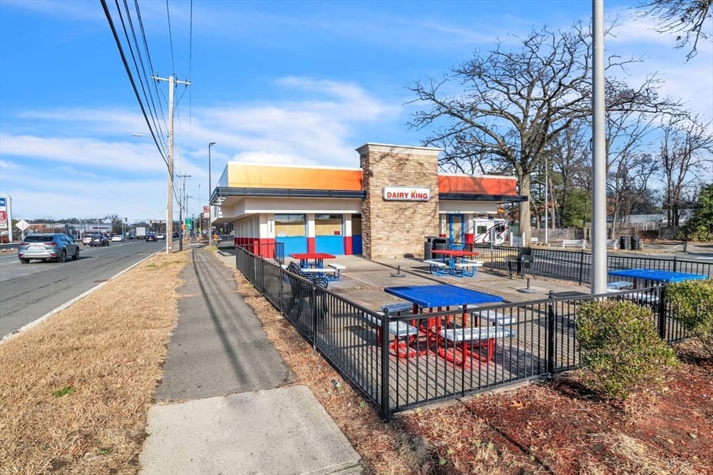 1535 Memorial Dr, Chicopee MA 01020 photo 2