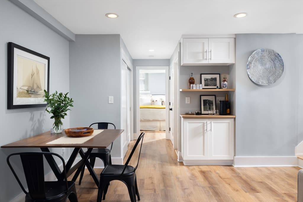 Condominium at 75 Waltham St # 1, Boston MA 02118, photo 4 of 9