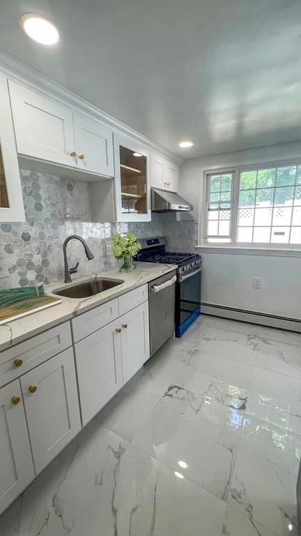 Single Family Residence at 4 Lake St, Braintree MA 02184, photo 15 of 22