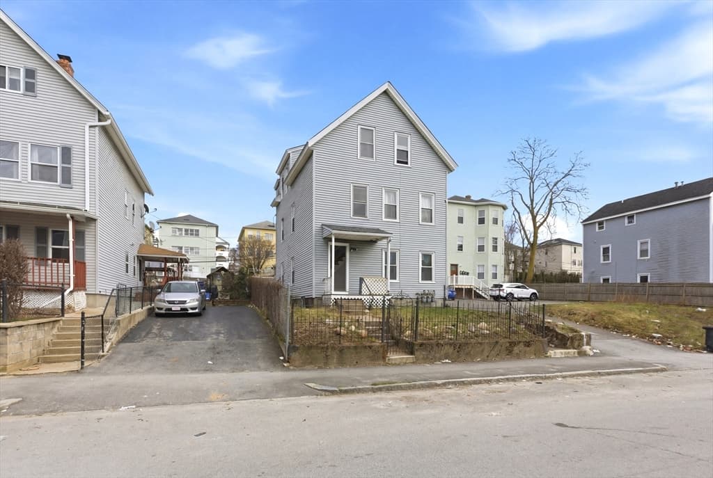 81 Ward St, Worcester MA 01610 photo 25