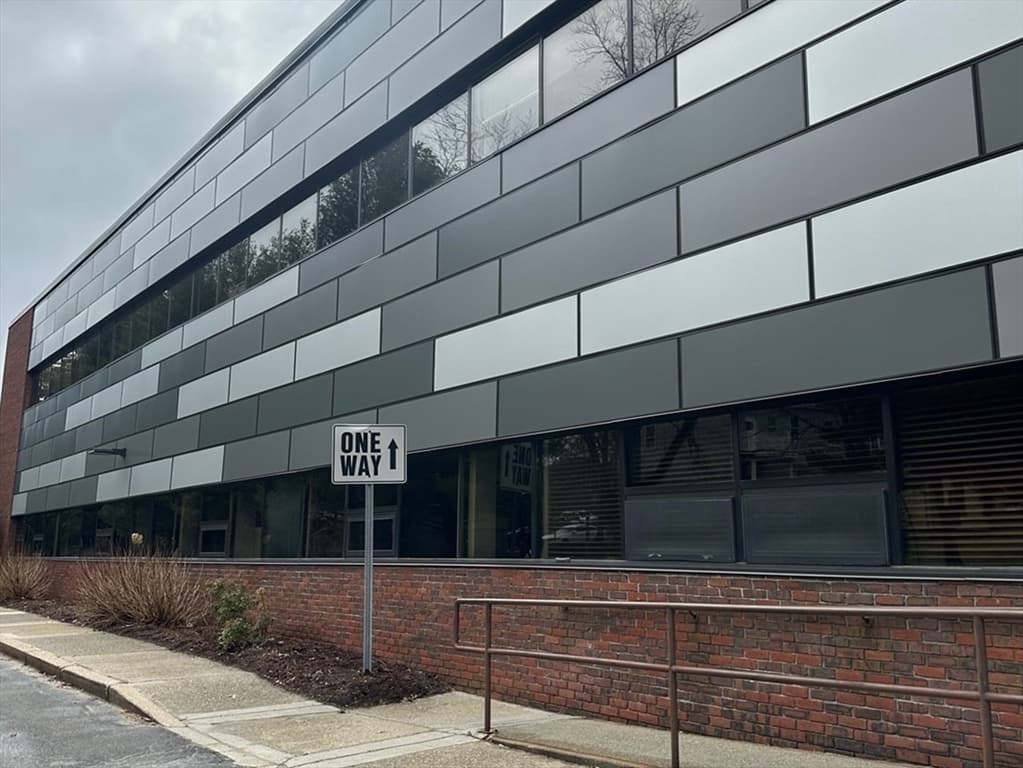 231 Sutton St # 2K, North Andover MA 01845