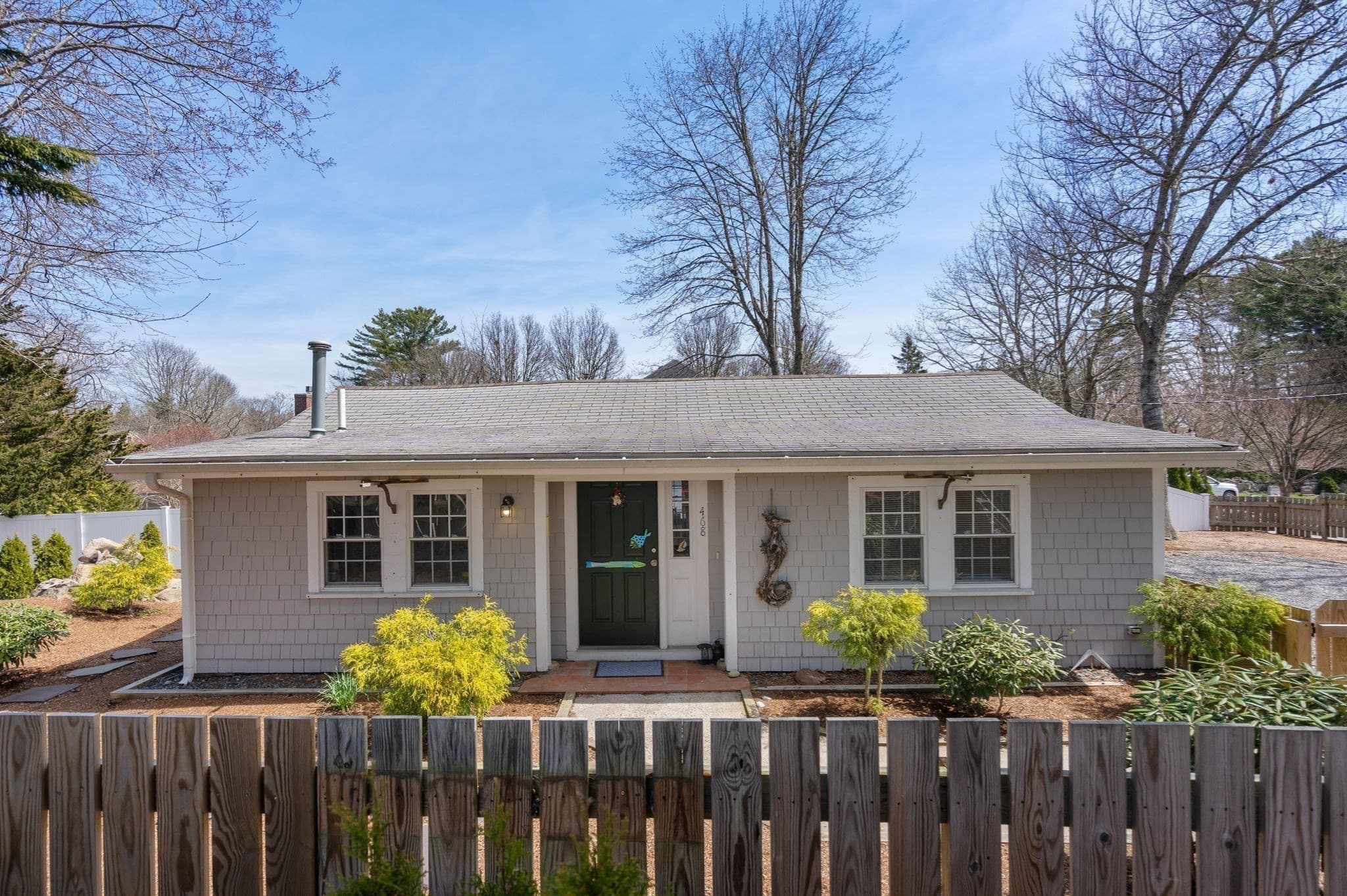 Single Family Residence at 468 Mill St, Marion MA 02738, Marion, photo 3 of 42