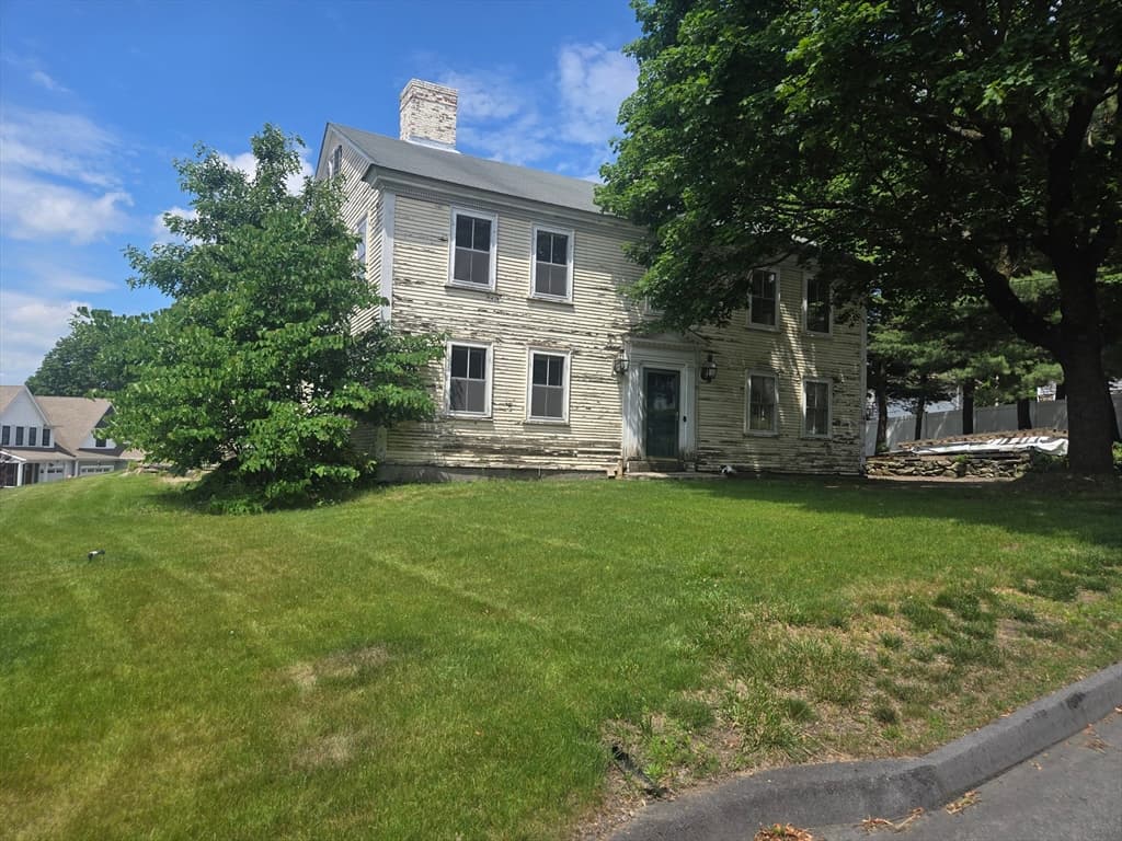 19 Ash St, Marlborough MA 01752