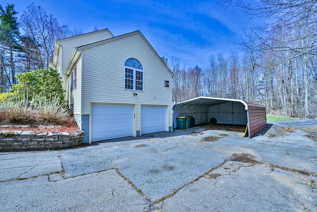 99 Smith Rd, Charlton MA 01507 photo 6