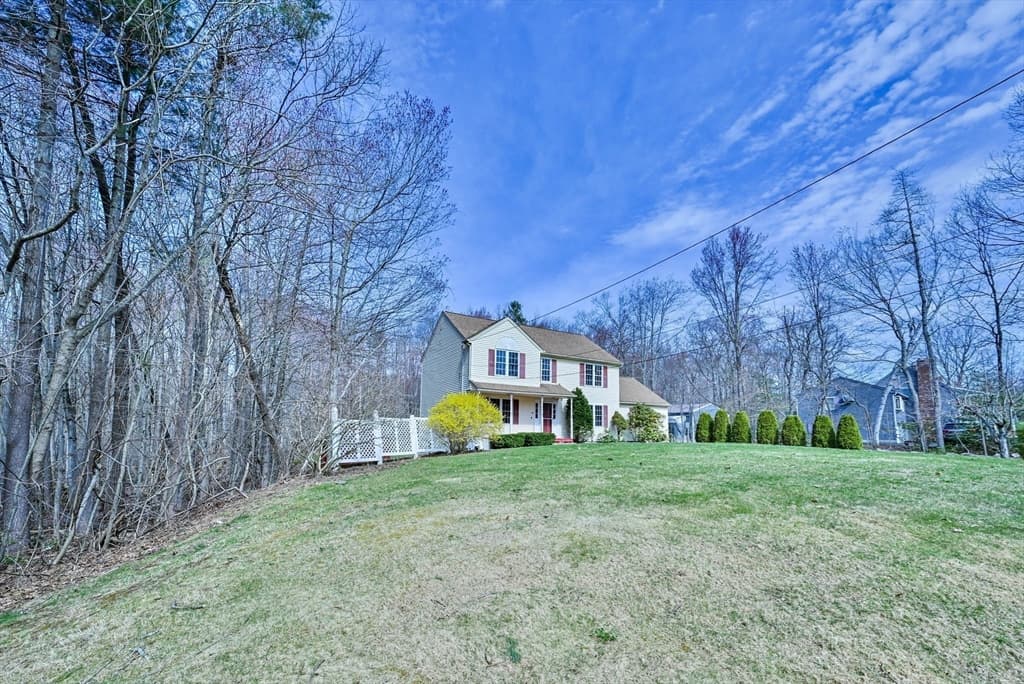 99 Smith Rd, Charlton MA 01507 photo 5