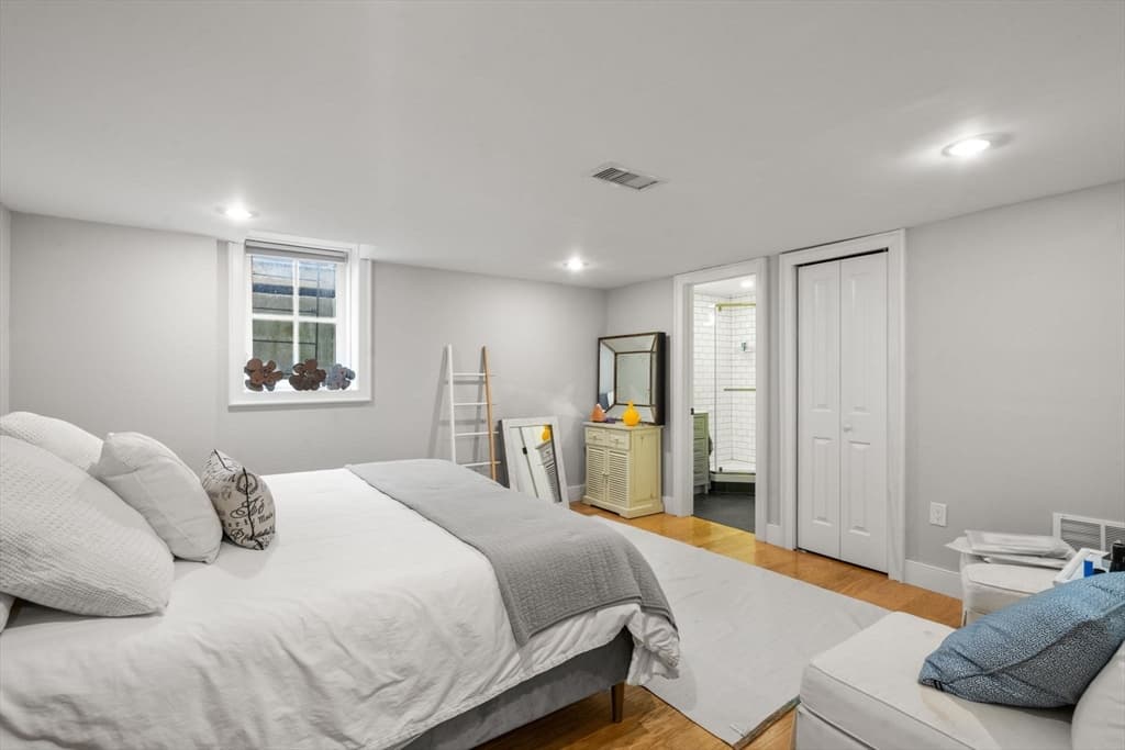 Single Family Residence at 75 Auburn St, Newton MA 02466, photo 27 of 34