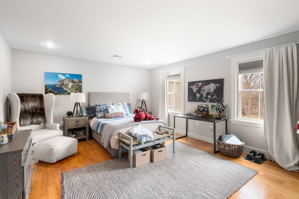 Single Family Residence at 75 Auburn St, Newton MA 02466, photo 17 of 34