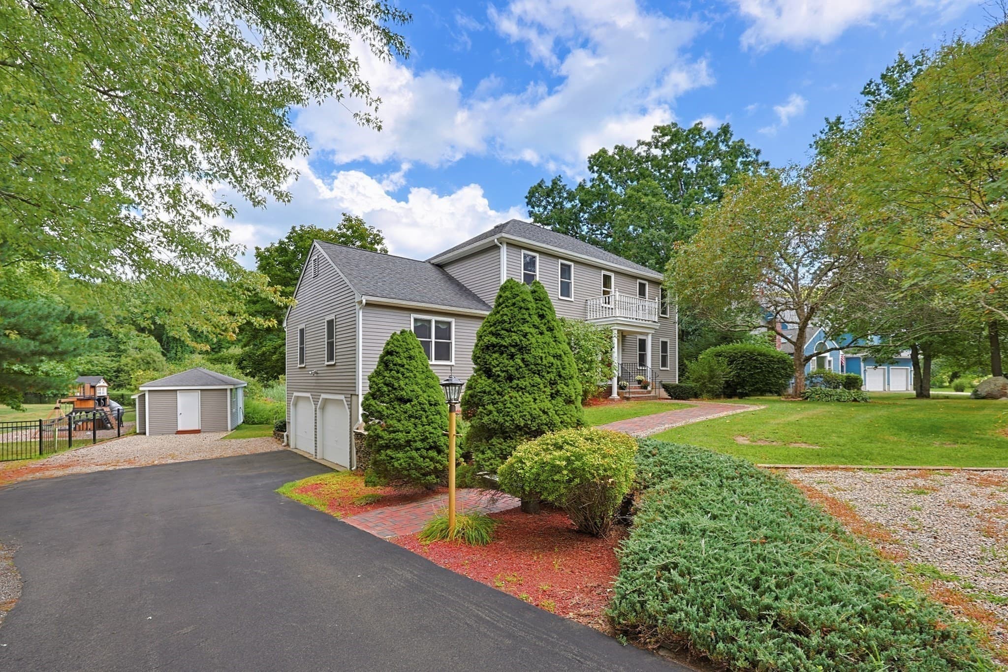 Single Family Residence at 19 Smith Road, Mansfield MA 02048, photo 4 of 40