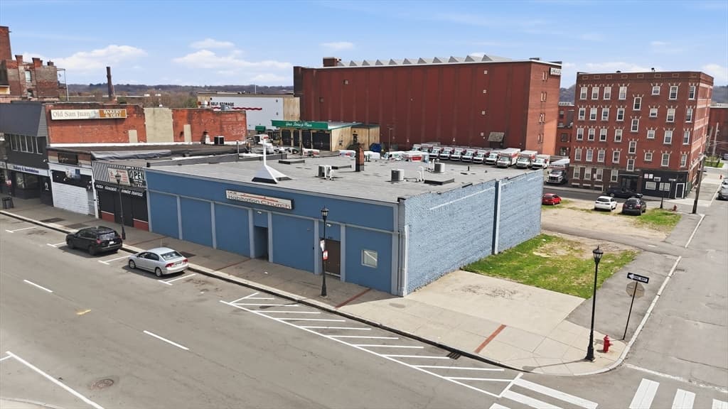 434-440 High St, Holyoke MA 01040