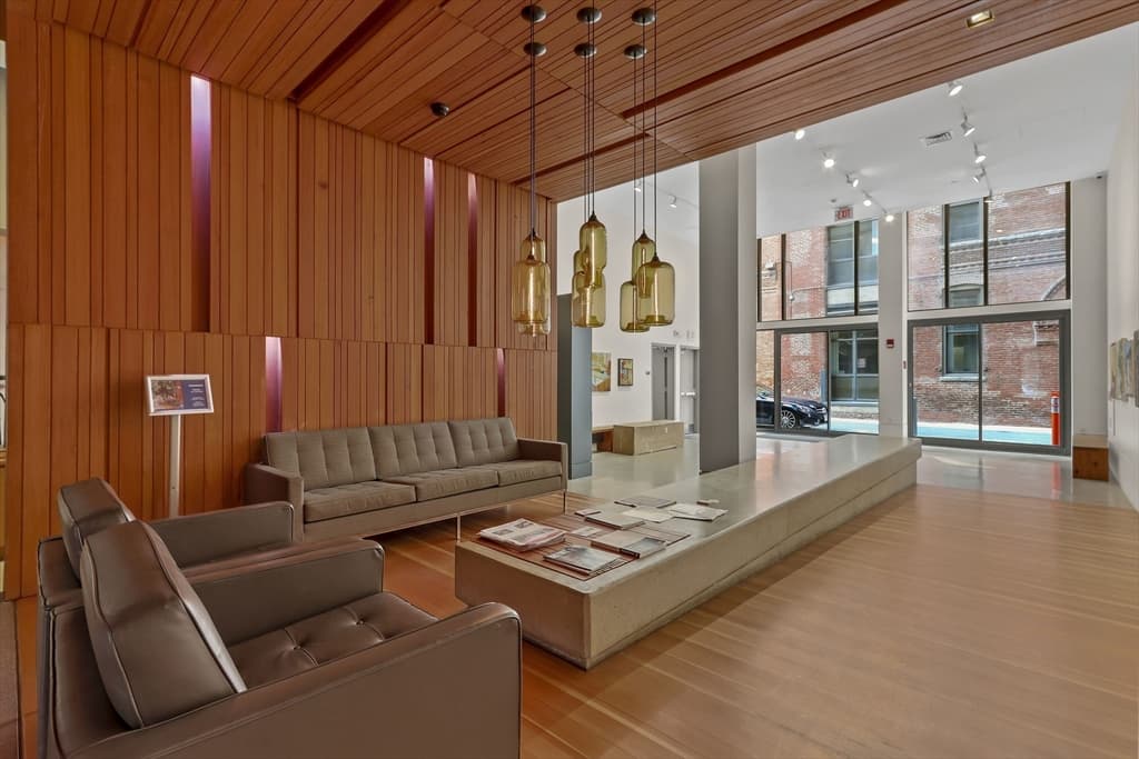 Condominium at 346 Congress St # 703, Boston MA 02210, photo 30 of 38