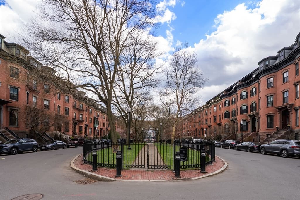 Condominium at 1666 Washington St # 3, Boston MA 02118, photo 30 of 30