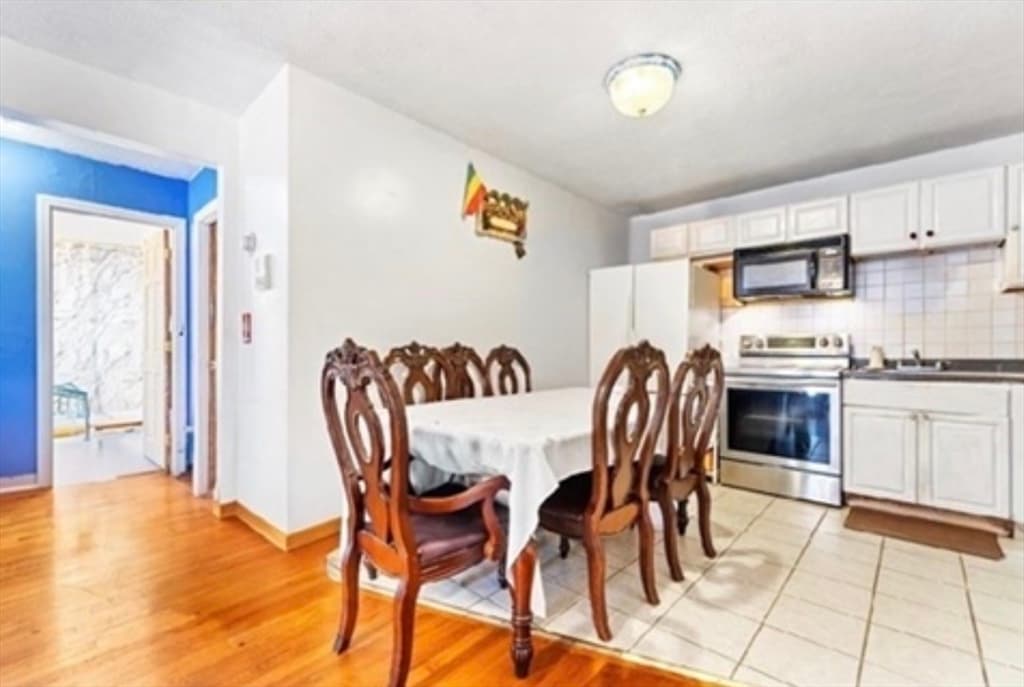 Condominium at 39 Crescent Ave # 9, Chelsea MA 02150, Chelsea, photo 6 of 12
