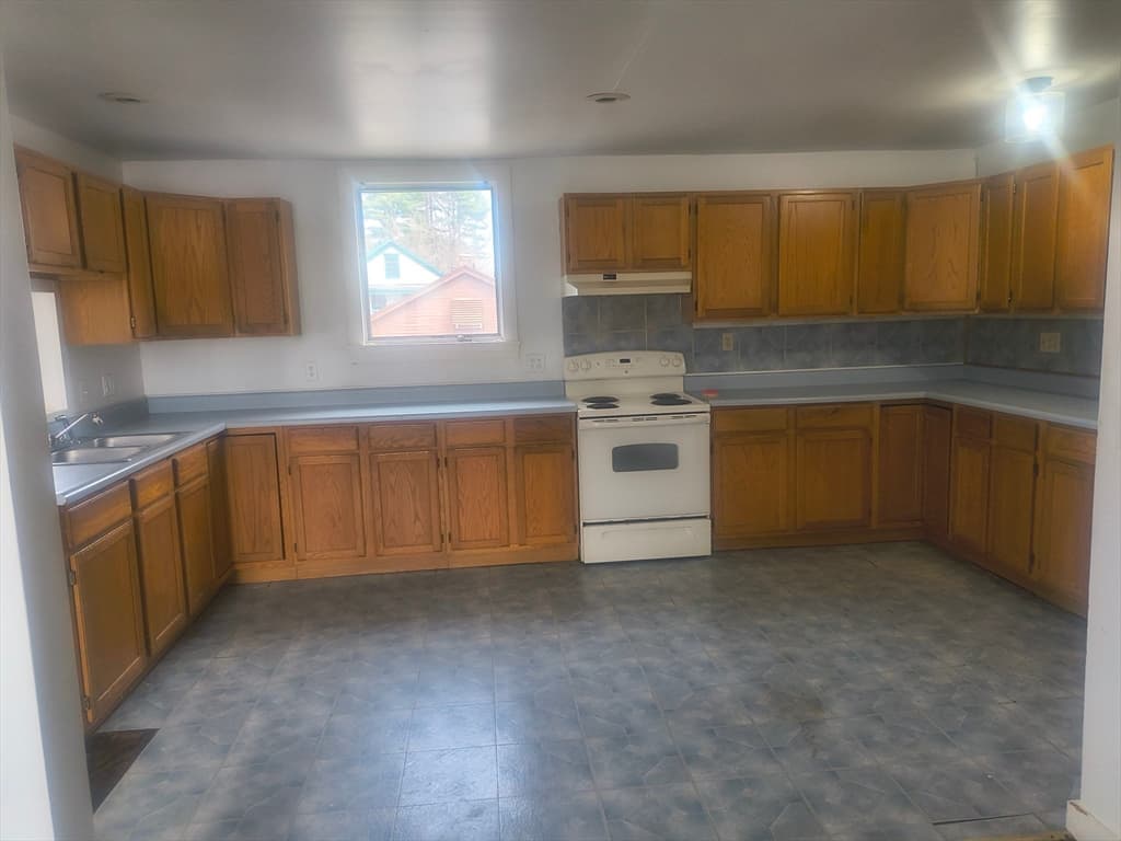 Multi Family at 6 Maple St, Chester MA 01011, Chester, photo 5 of 28