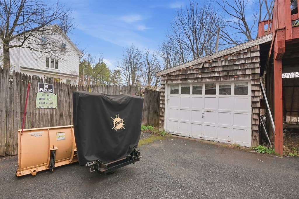 2 Family - 2 Units Up/Down at 35 Summer St, Orange MA 01364, Orange, photo 17 of 22