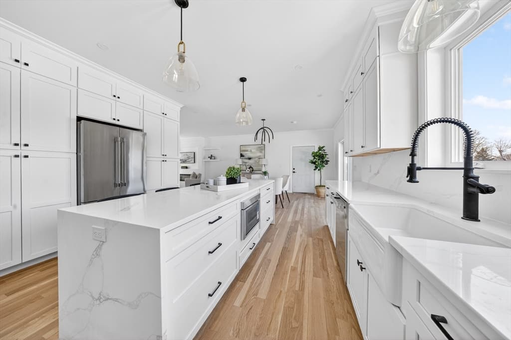 Single Family Residence at 45 Presidents Road, Weymouth MA 02188, photo 5 of 23
