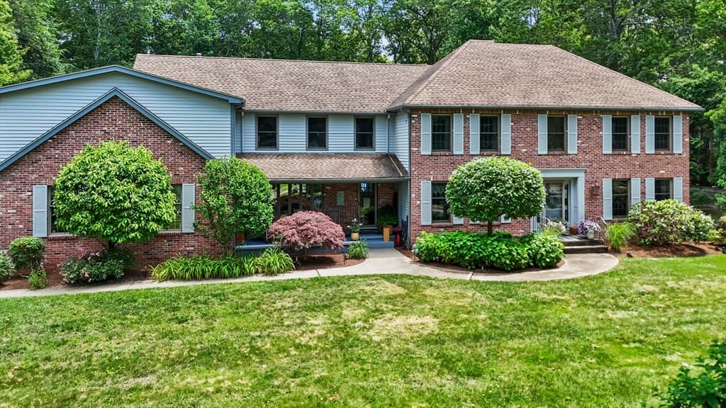Single Family Residence at 145 Stonehill Road, East Longmeadow MA 01028, East Longmeadow, photo 2 of 42