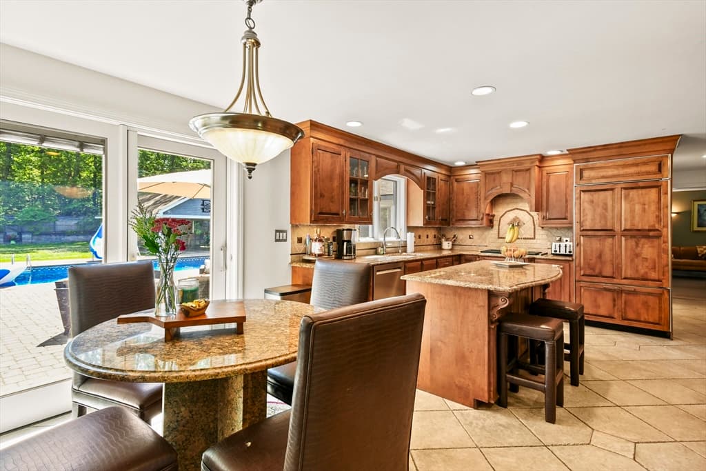 Single Family Residence at 145 Stonehill Road, East Longmeadow MA 01028, East Longmeadow, photo 6 of 42