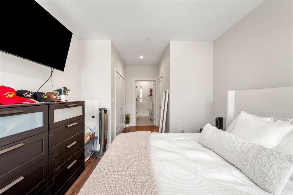 Condominium at 99 Sumner St # 310, Boston MA 02128, Boston, photo 9 of 18