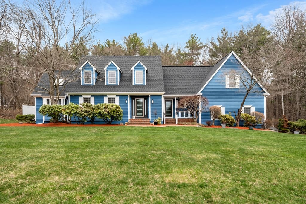 5 Bedros St, Windham NH 03087