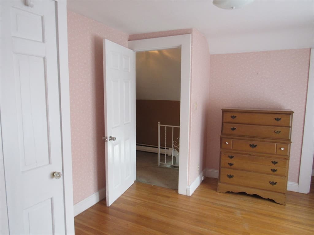 Single Family Residence at 260 Newbury Ave, Quincy MA 02171, photo 16 of 23