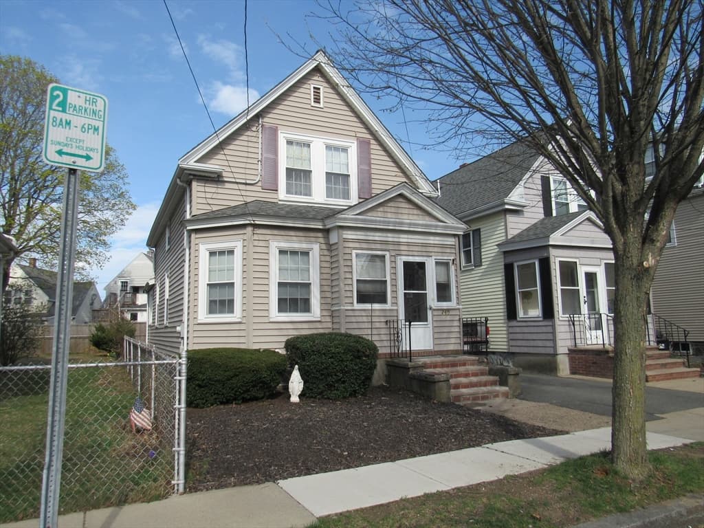 260 Newbury Ave, Quincy MA 02171