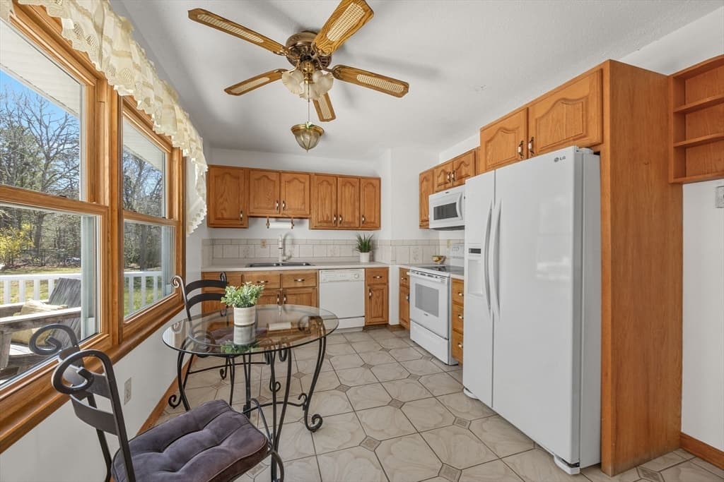 74 Grace Ct, Falmouth MA 02536 photo 9